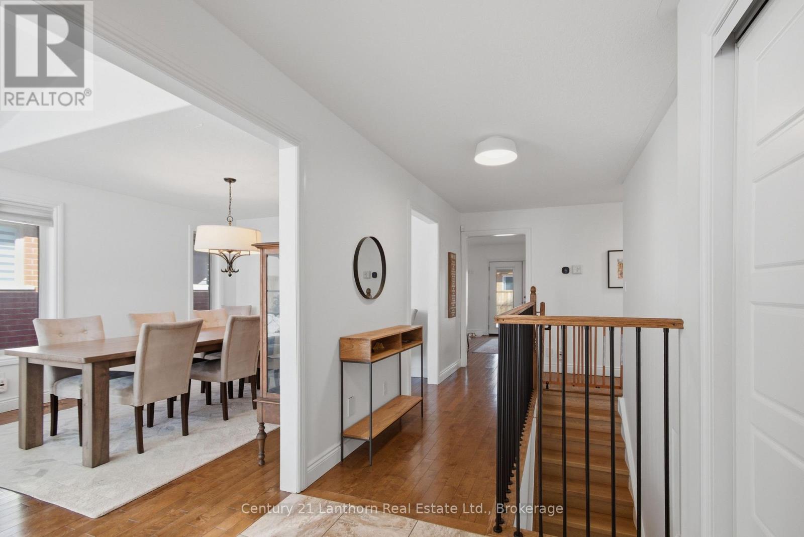 28 Hickory Grove, Belleville, Ontario  K8N 5Y1 - Photo 3 - X13698944