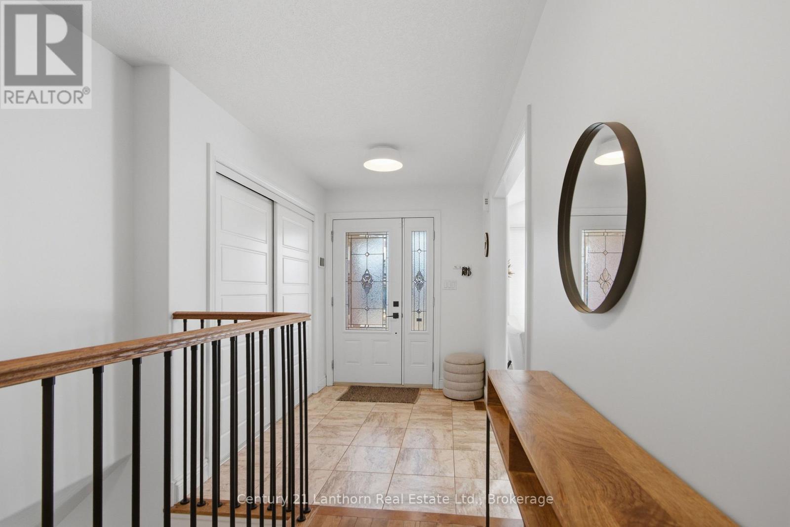 28 Hickory Grove, Belleville, Ontario  K8N 5Y1 - Photo 4 - X13698944