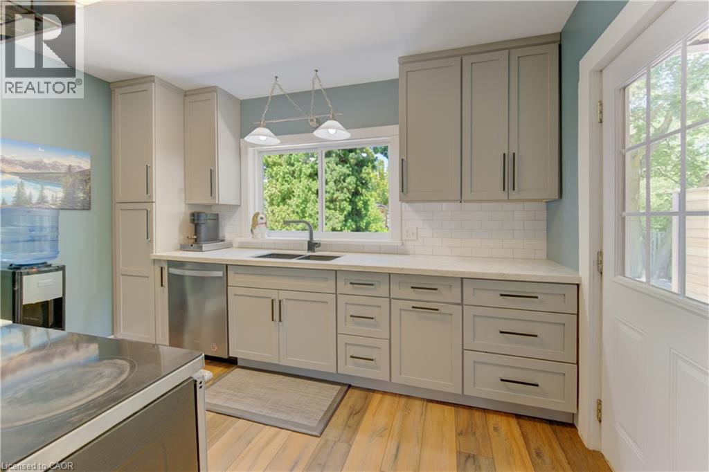 140 Glasgow Street, Kitchener, Ontario  N2G 2G9 - Photo 8 - 40853890