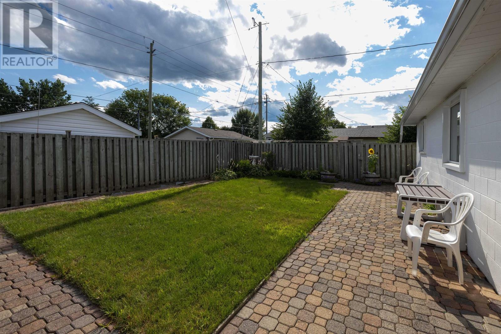 935 Crawford Pl, Thunder Bay, Ontario  P7E 3C8 - Photo 8 - TB2602356