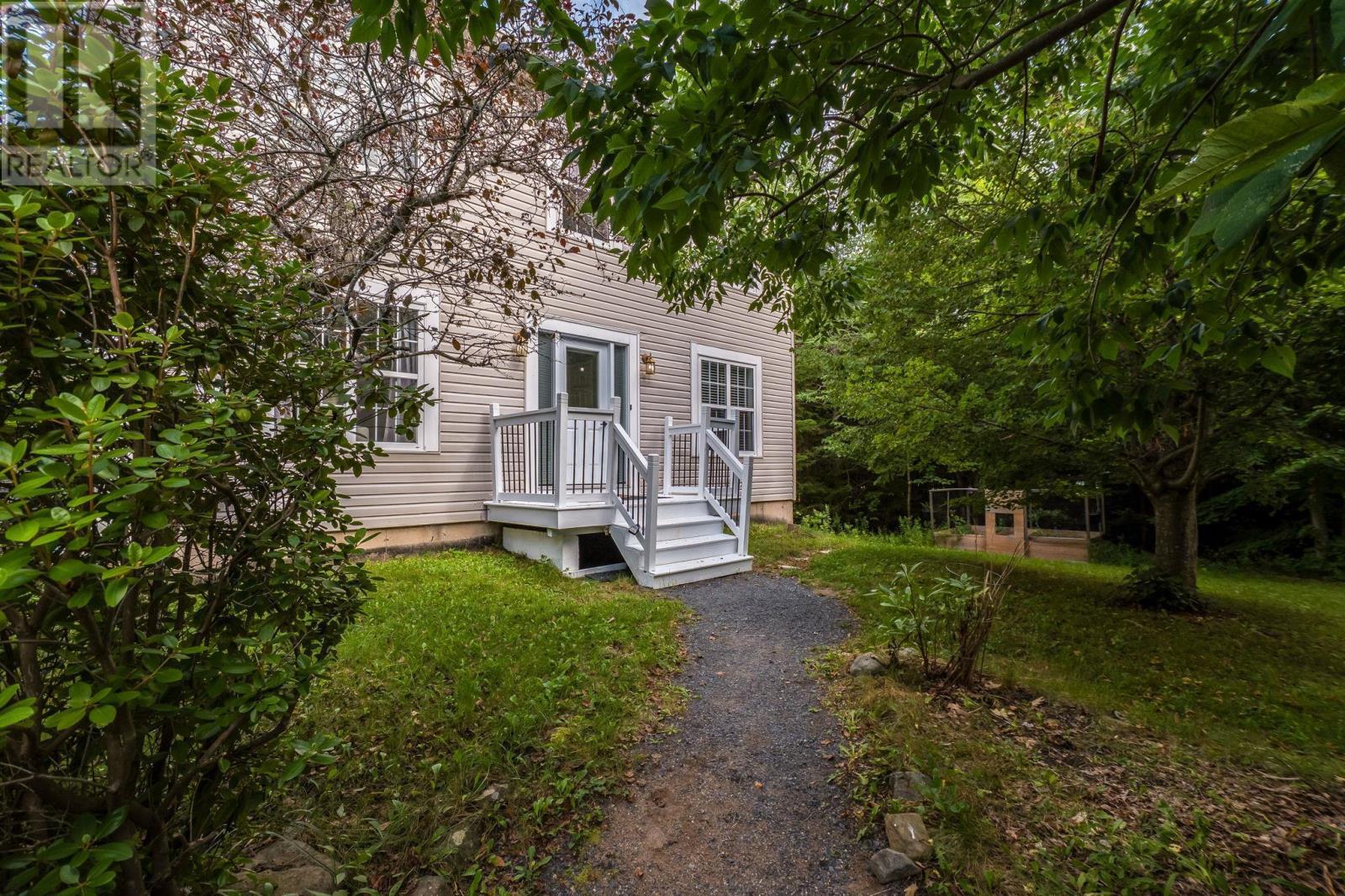 68 Seth Aaron Drive, Halifax, Nova Scotia  B4B 1T1 - Photo 2 - 202621070