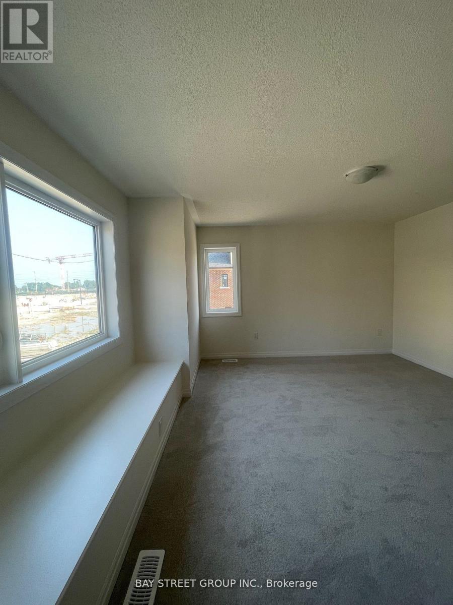 160 William Booth Avenue, Newmarket, Ontario  L3X 0K7 - Photo 9 - N11907925