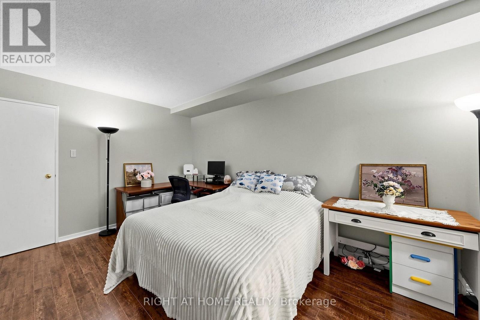Ph9 - 300 Webb Drive, Mississauga, Ontario L5B 3W3 - Photo 12 - W13572740