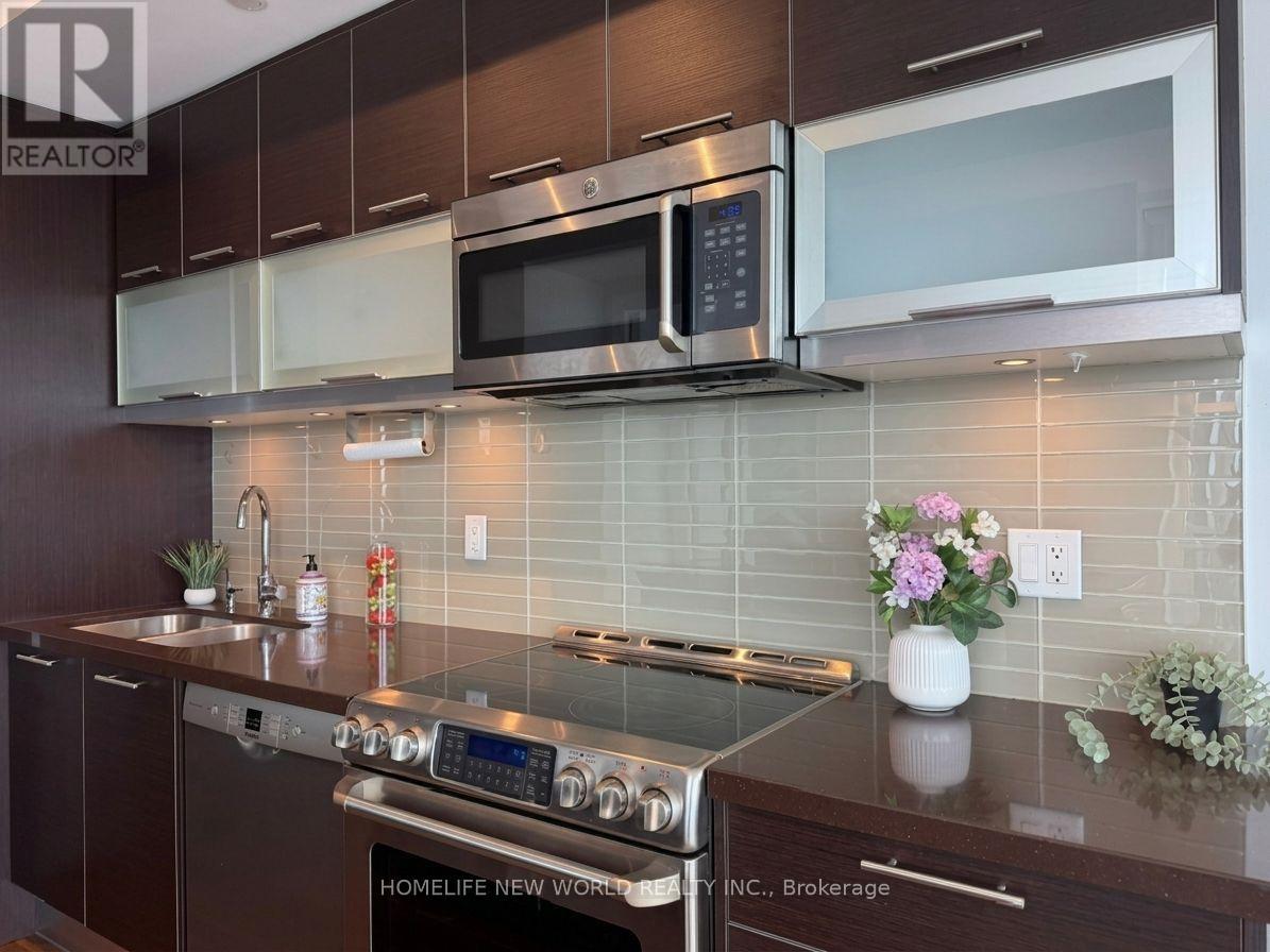 6101 - 388 Yonge Street, Toronto, Ontario  M5B 0A4 - Photo 28 - C13698466