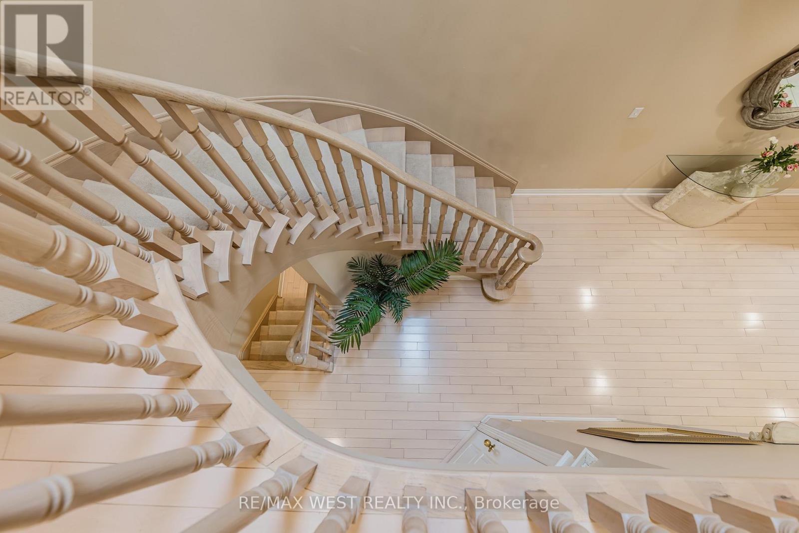 338 Mcbride Crescent, Newmarket, Ontario  L3X 2W3 - Photo 17 - N13596736