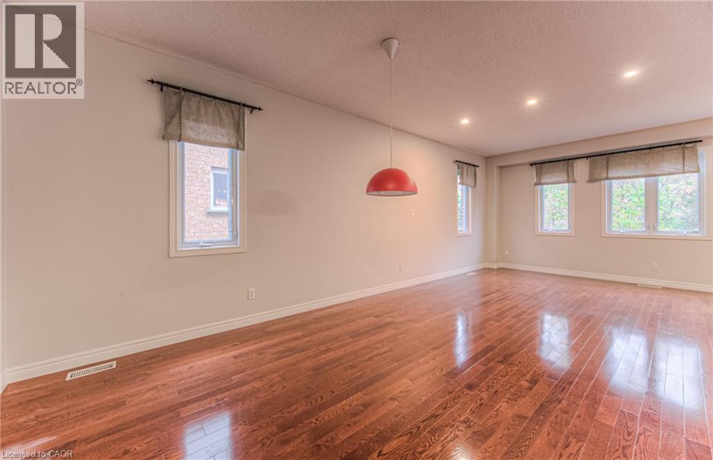 722 Salzburg Drive, Waterloo, Ontario  N2V 2N7 - Photo 10 - 40856168
