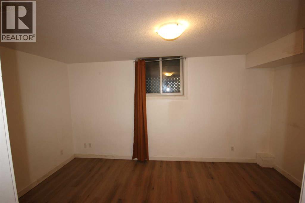 379 Falmere Road NE, Calgary, Alberta  T3J 2Z5 - Photo 15 - A2326447