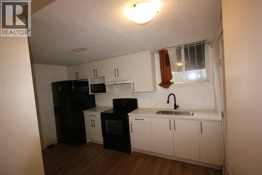 379 Falmere Road NE, Calgary, Alberta  T3J 2Z5 - Photo 19 - A2326447