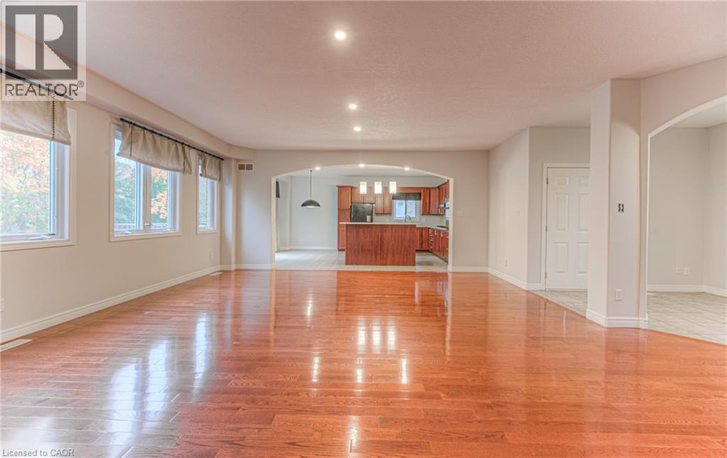 722 Salzburg Drive, Waterloo, Ontario  N2V 2N7 - Photo 7 - 40856168