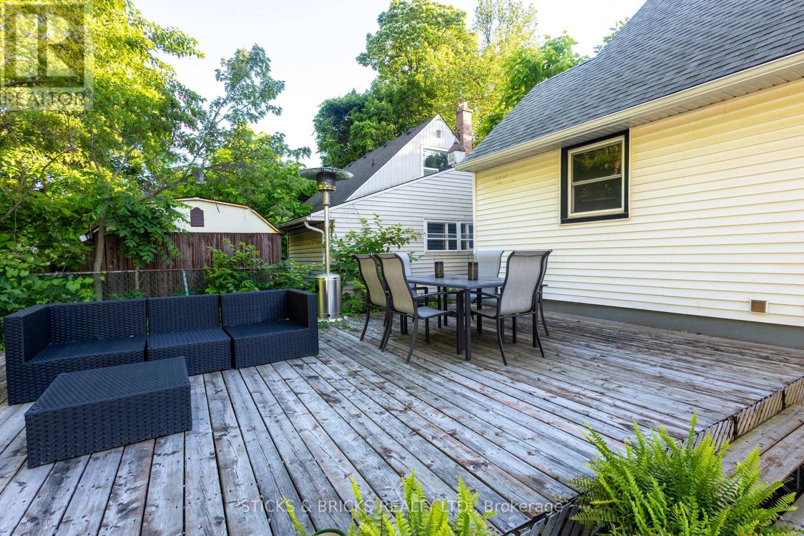 6088 Dorchester Road, Niagara Falls, Ontario  L2G 5T2 - Photo 5 - X13698948