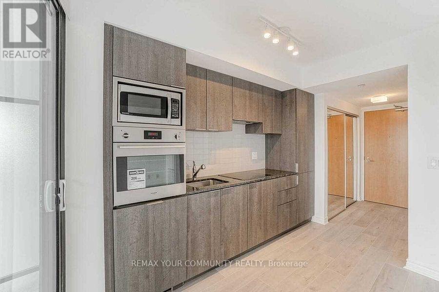1212 - 11 Wellesley Street W, Toronto, Ontario  M4Y 0G4 - Photo 8 - C13698912