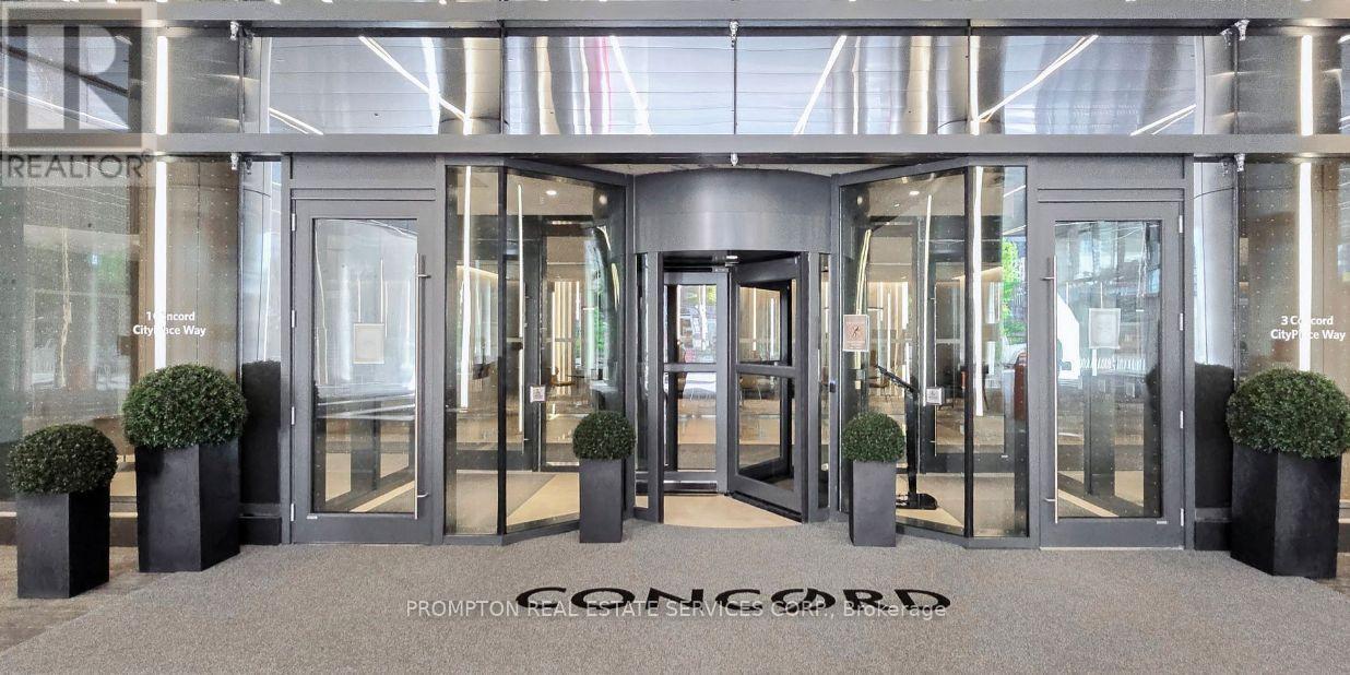 3915 - 3 Concord Cityplace Way, Toronto, Ontario  M5V 0X4 - Photo 3 - C13698972