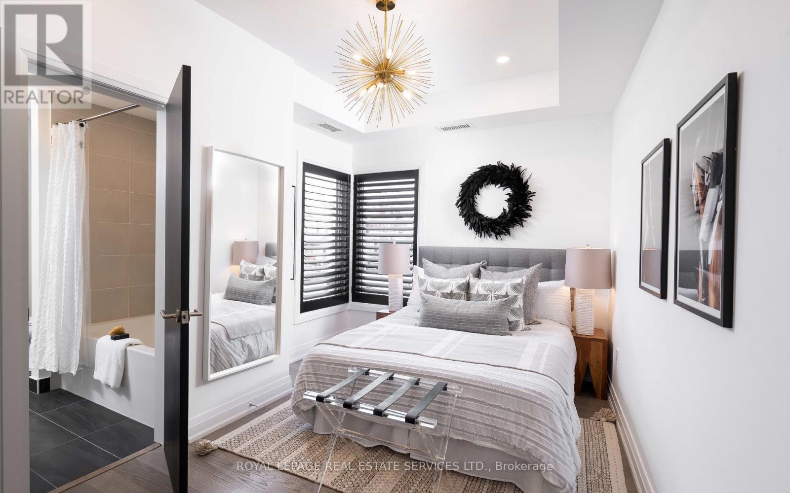 2 - 169 Jones Avenue, Toronto, Ontario  M4M 3A2 - Photo 17 - E13698916