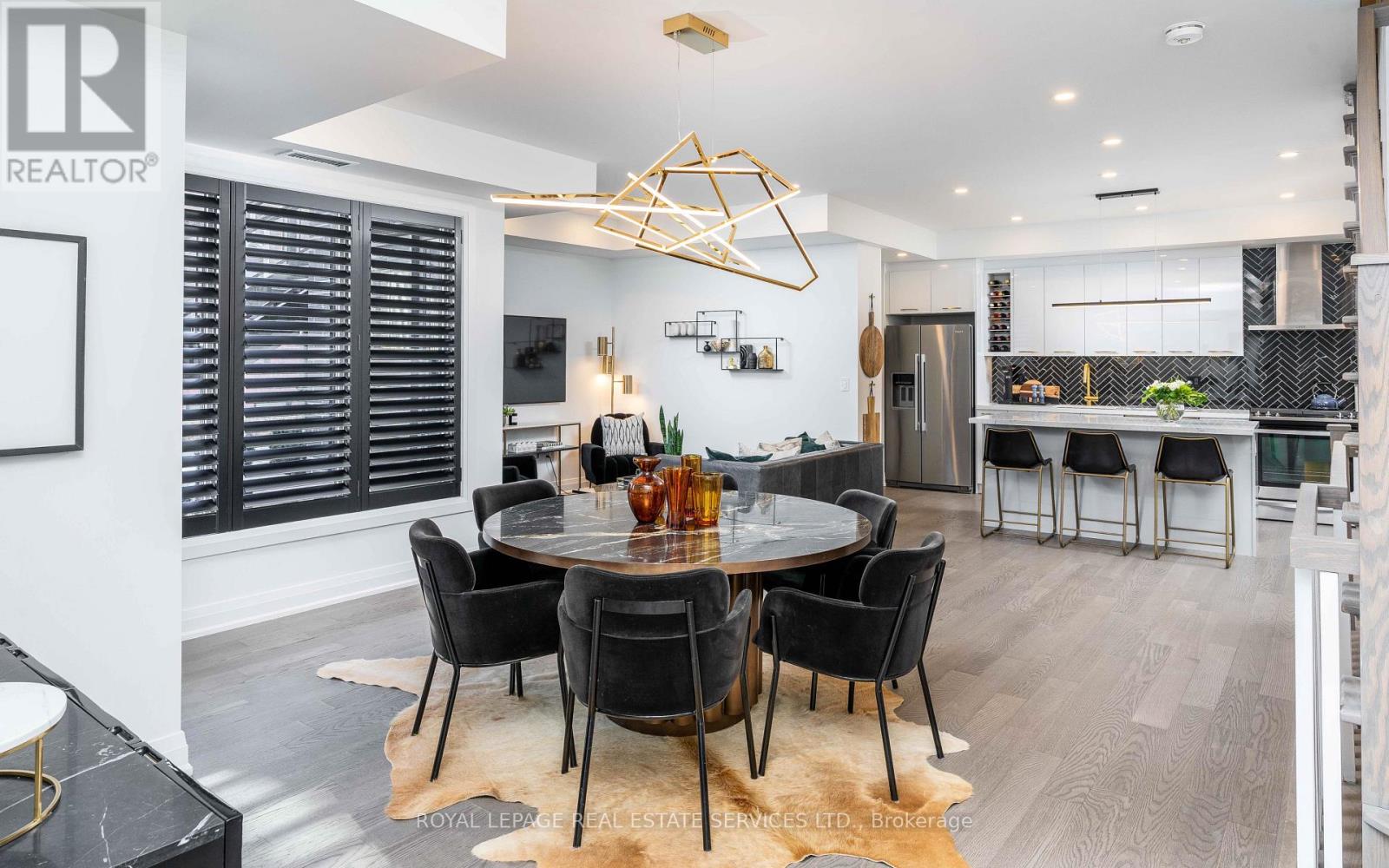 2 - 169 Jones Avenue, Toronto, Ontario  M4M 3A2 - Photo 2 - E13698916