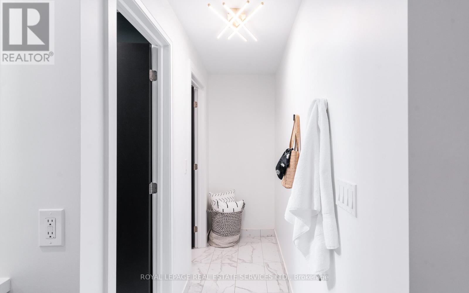2 - 169 Jones Avenue, Toronto, Ontario  M4M 3A2 - Photo 28 - E13698916