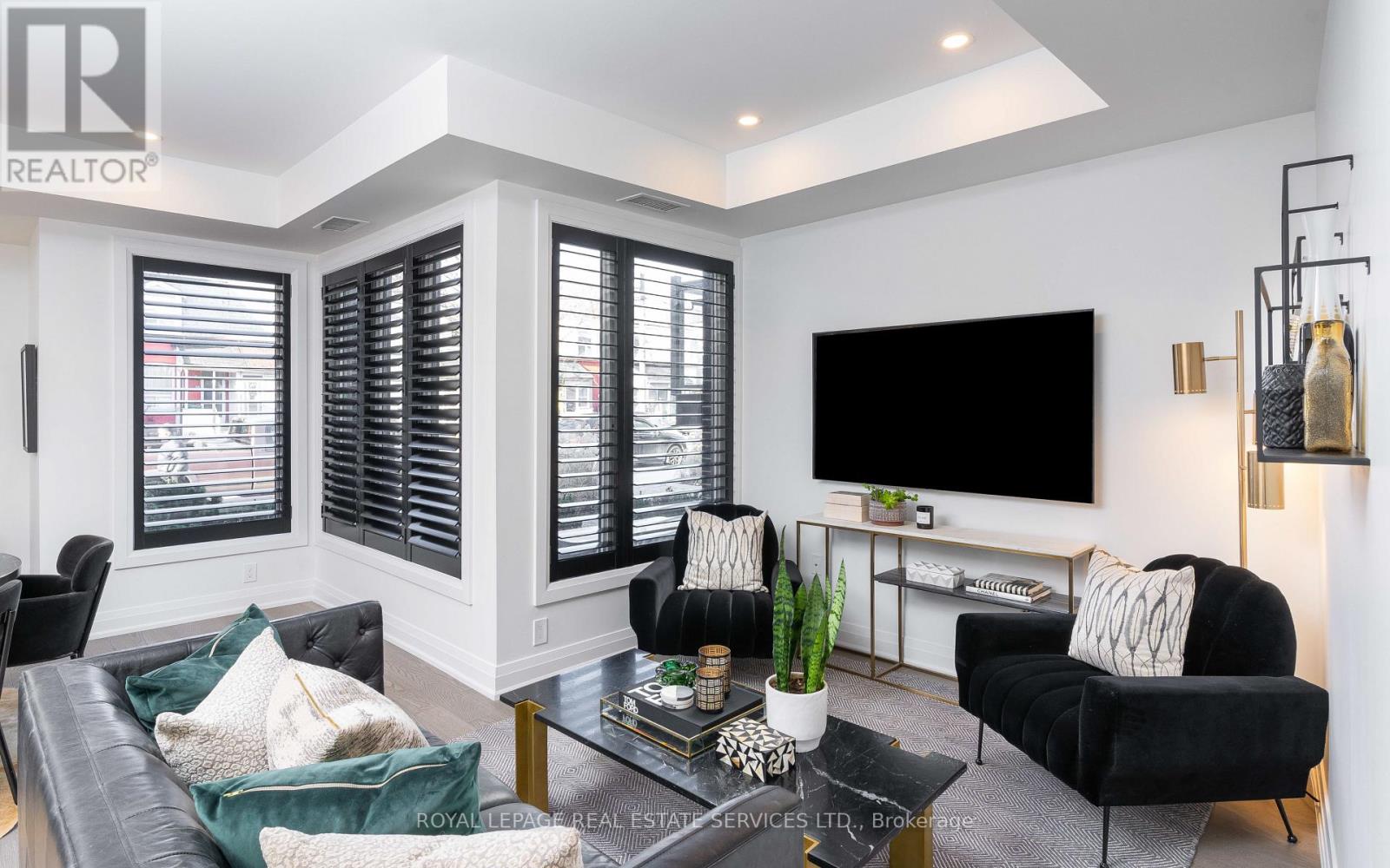 2 - 169 Jones Avenue, Toronto, Ontario  M4M 3A2 - Photo 7 - E13698916