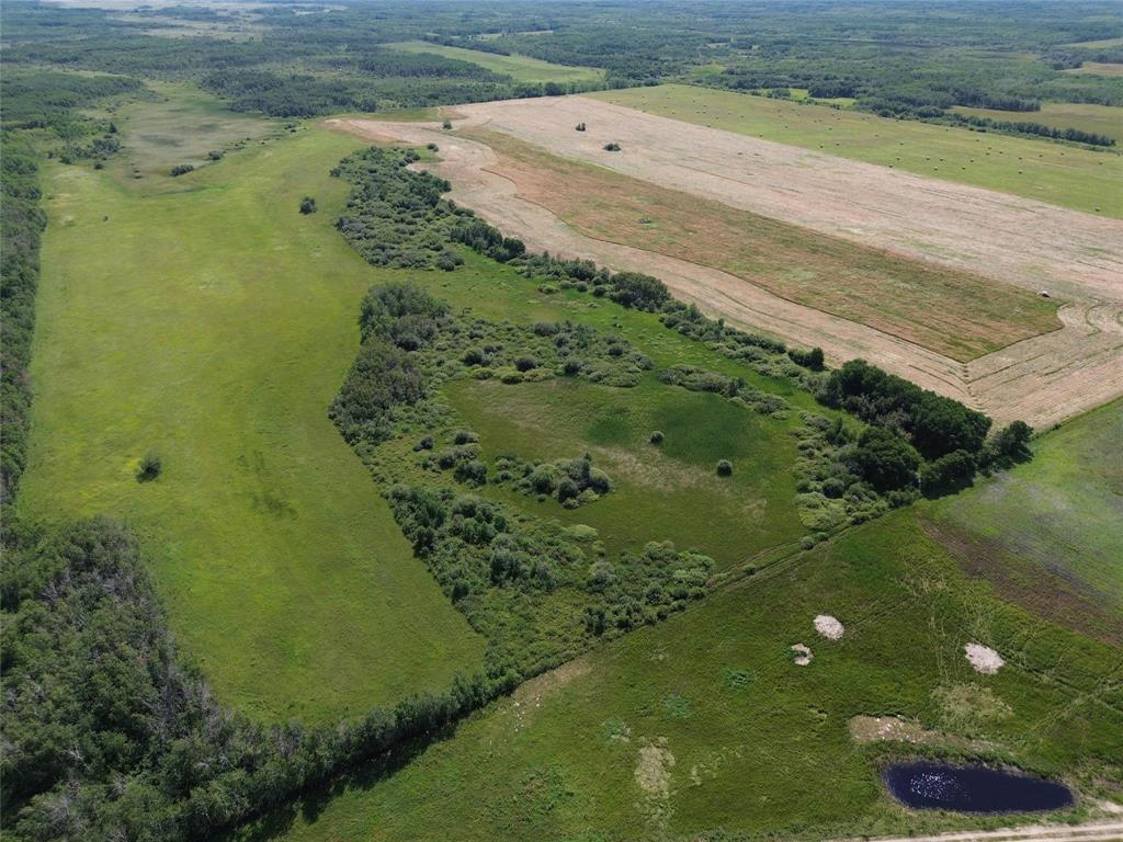 0 SW 14 & SE 15-23-13w Road Ste Rose Du Lac Manitoba Canada R0L0S0 4