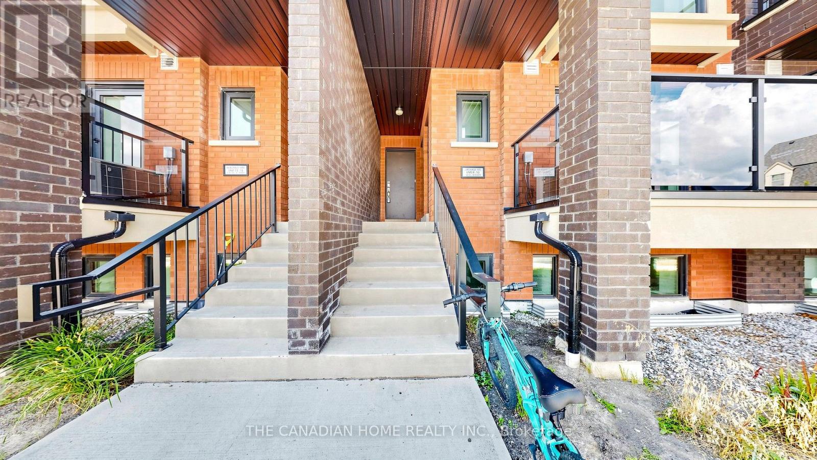 11 - 65 Romilly Avenue, Brampton, Ontario  L7A 5L8 - Photo 2 - W13698894