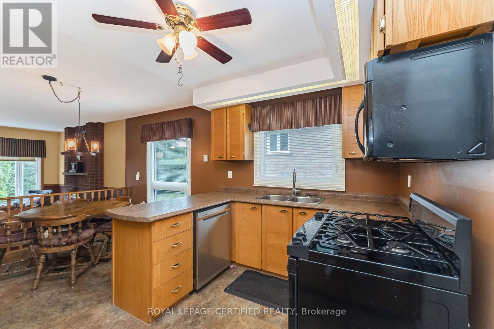 14 Broomfield Court, Brampton, Ontario  L6Z 1T5 - Photo 15 - W13698926