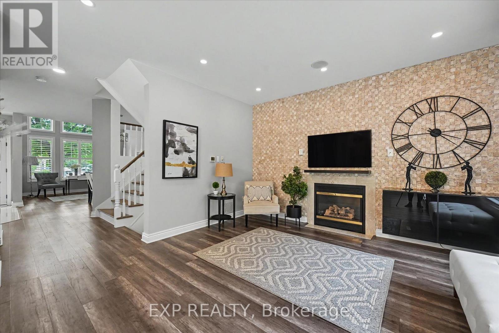 2376 Oakhaven Drive, Oakville, Ontario  L6M 4A4 - Photo 10 - W13698930