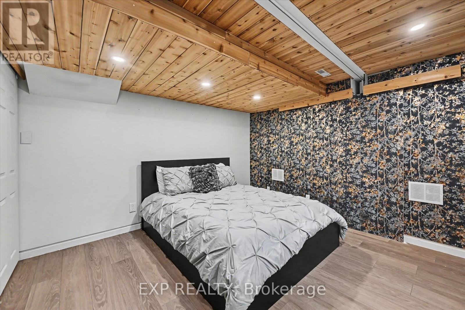 2376 Oakhaven Drive, Oakville, Ontario  L6M 4A4 - Photo 35 - W13698930