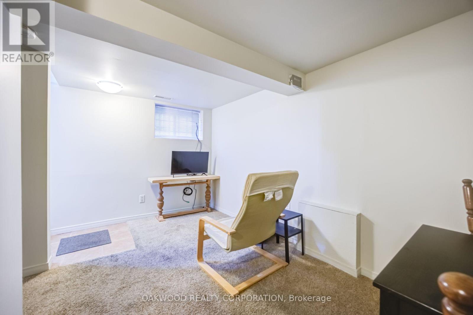 2449 St Clair Avenue W, Toronto, Ontario  M6N 1K9 - Photo 13 - W13698960