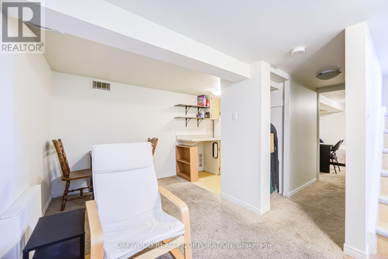 2449 St Clair Avenue W, Toronto, Ontario  M6N 1K9 - Photo 15 - W13698960