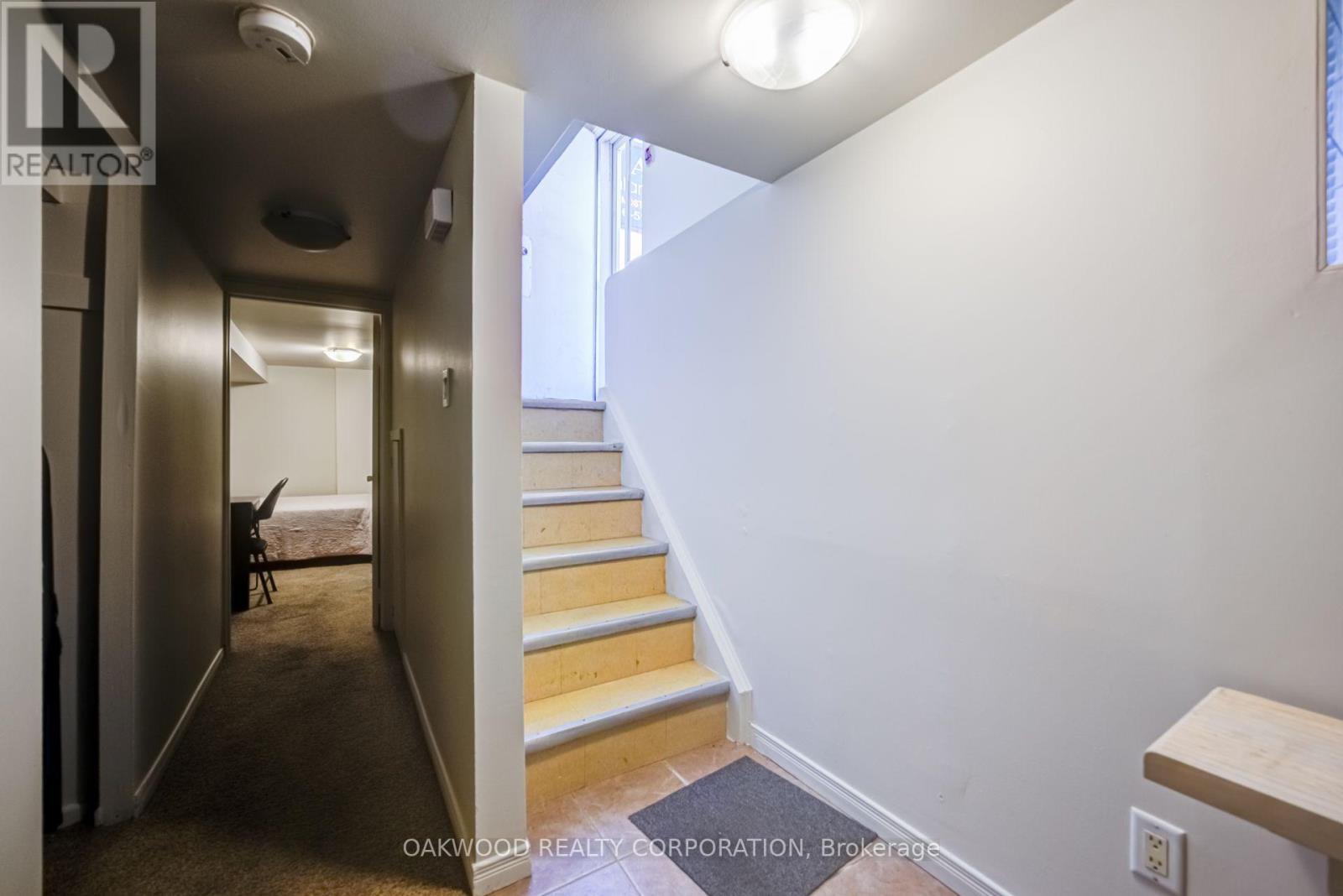 2449 St Clair Avenue W, Toronto, Ontario  M6N 1K9 - Photo 4 - W13698960