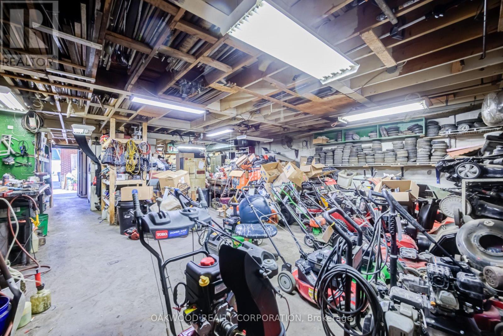 2449 St Clair Avenue W, Toronto, Ontario  M6N 1K9 - Photo 42 - W13698960