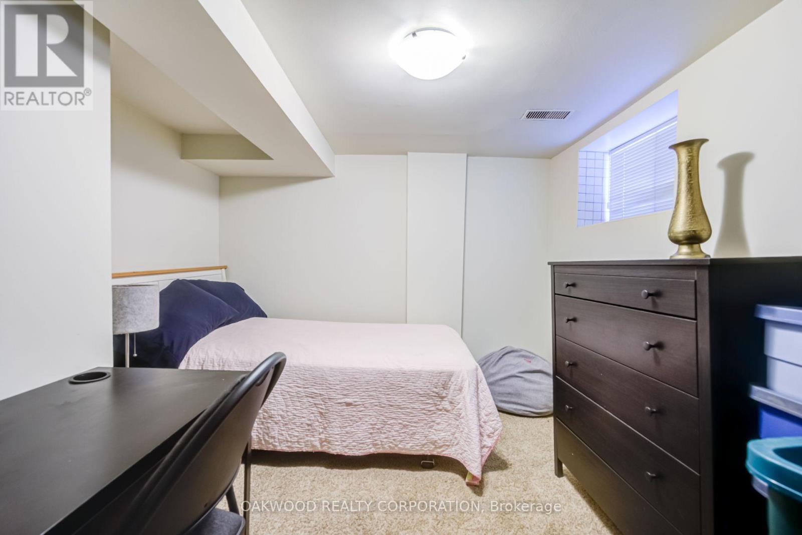 2449 St Clair Avenue W, Toronto, Ontario  M6N 1K9 - Photo 5 - W13698960