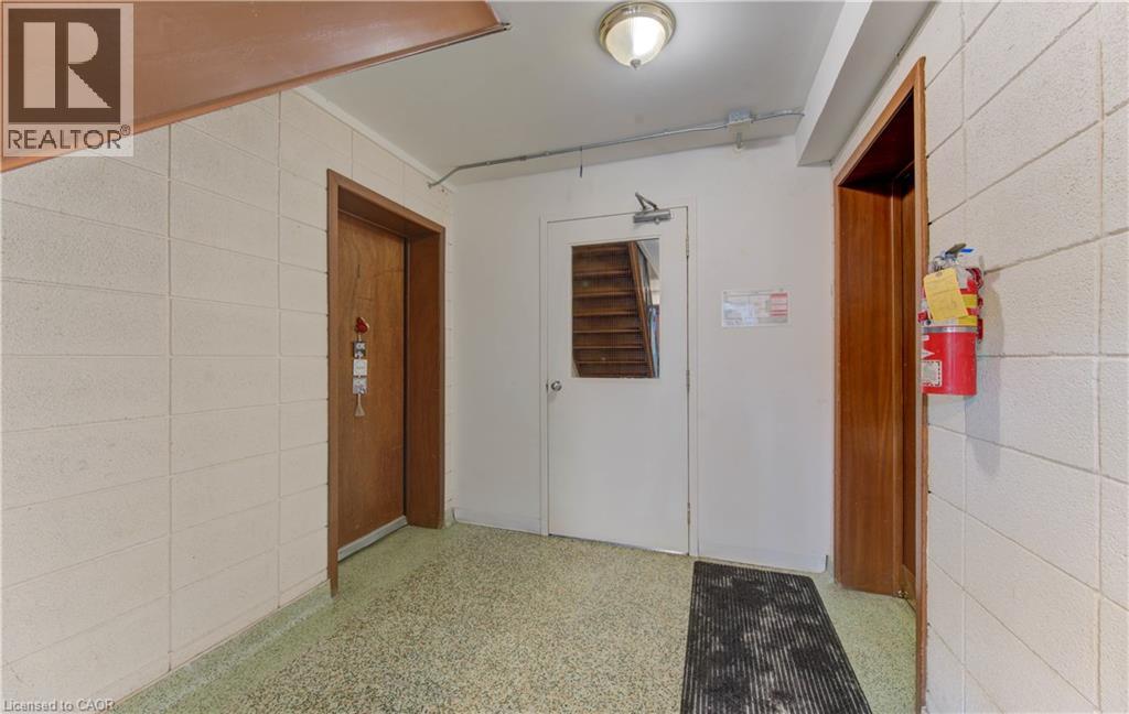 50 Gordon Avenue, Kitchener, Ontario  N2H 1N8 - Photo 17 - 40857417