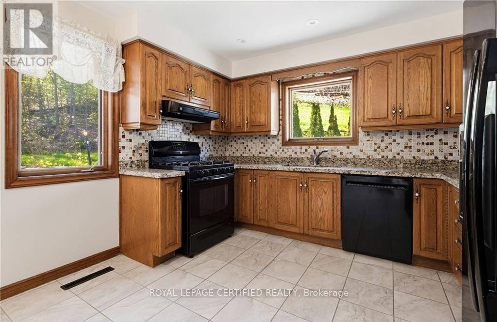 84 Homeside Avenue, Hamilton, Ontario  L8G 3H1 - Photo 7 - X13698706
