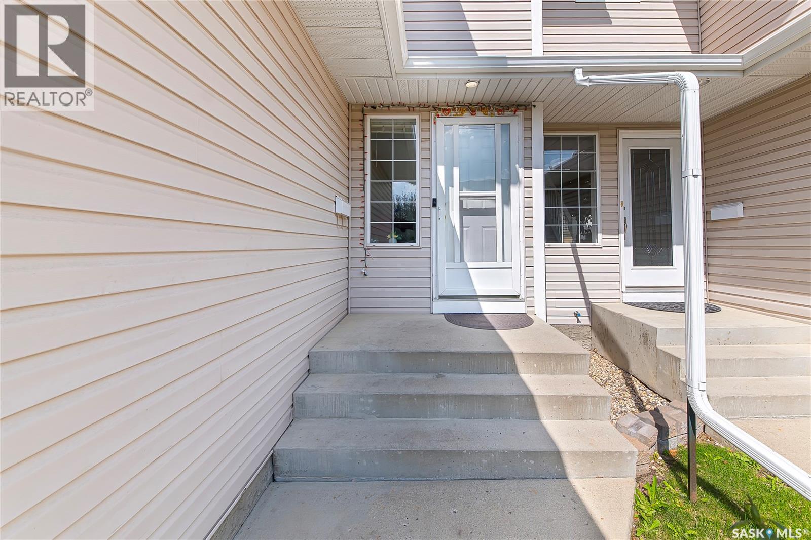 114 212 La Ronge Road, Saskatoon, Saskatchewan  S7K 8E5 - Photo 2 - SK046250