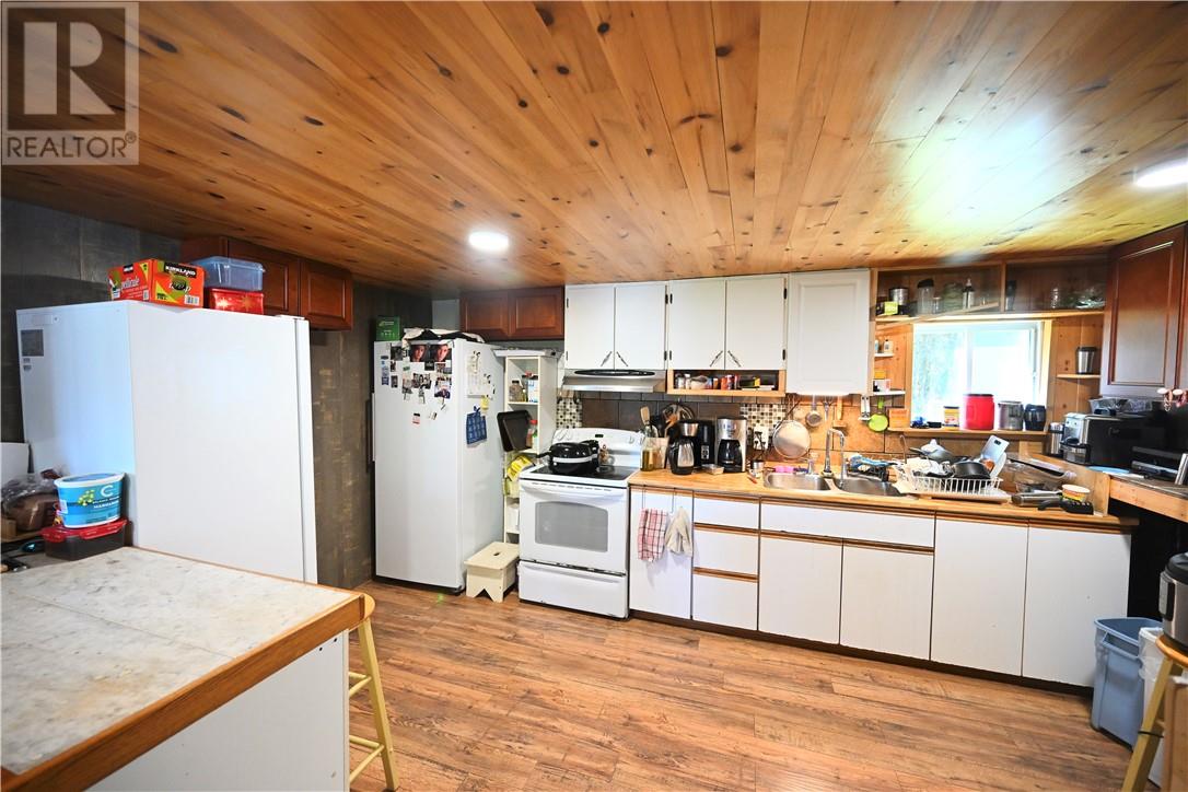 65 Mcdermid, Providence Bay, Ontario  P0P 1T0 - Photo 16 - 2129939