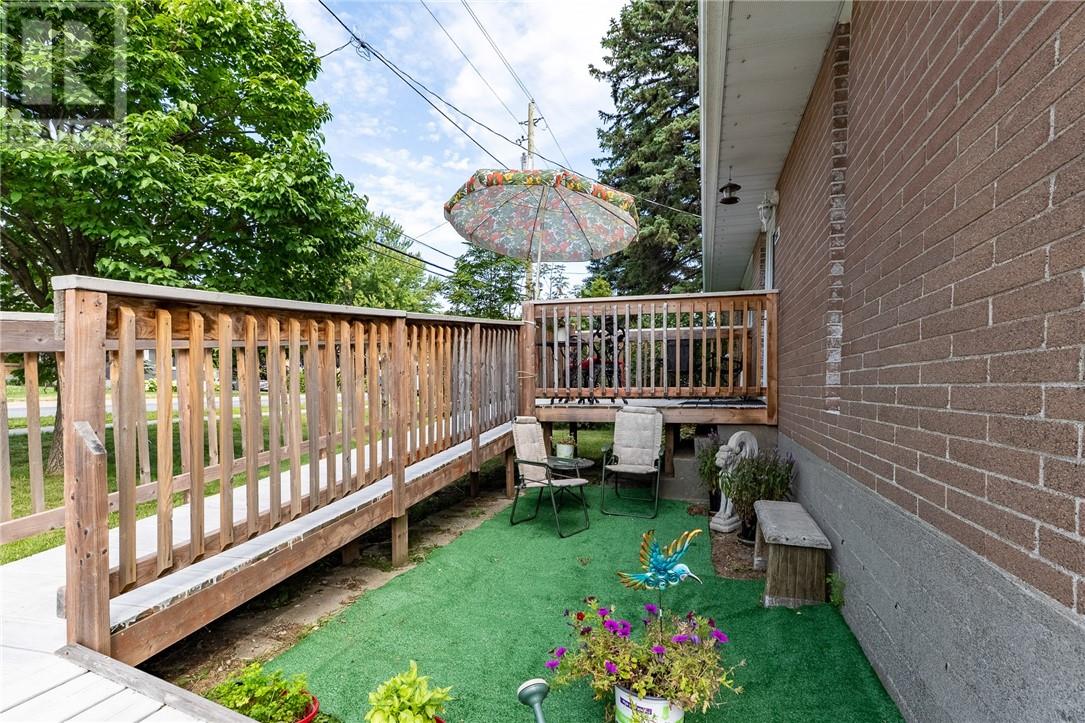 1364 Southview Drive, Greater Sudbury, Ontario  P3E 2L6 - Photo 4 - 2129767