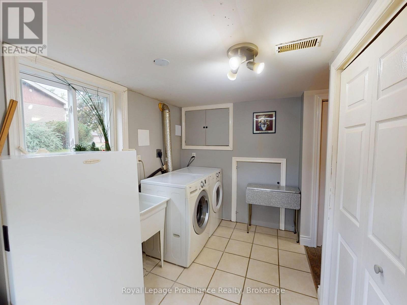 32 Glen Road, Belleville, Ontario  K8P 4G1 - Photo 24 - X13695056