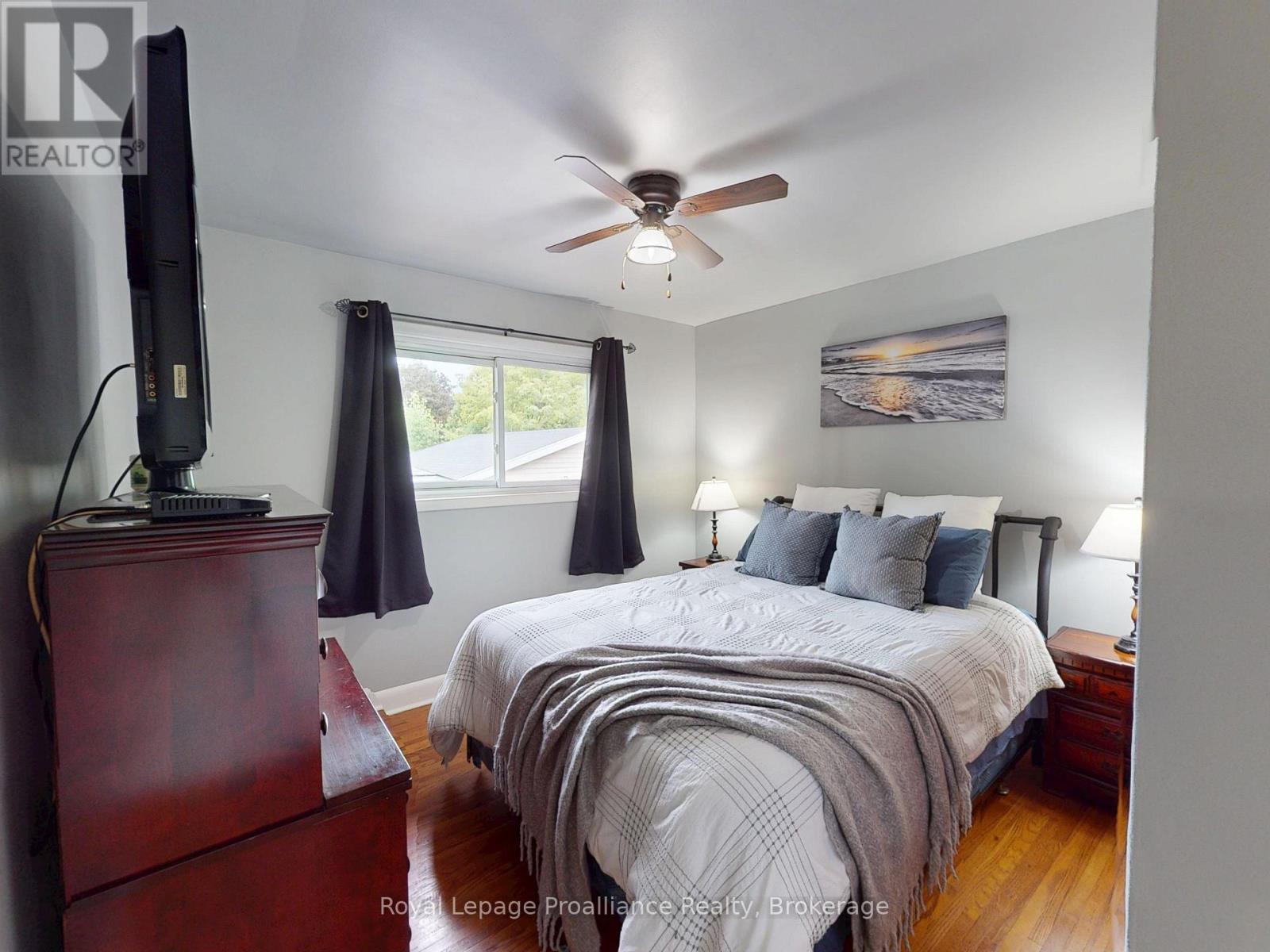 32 Glen Road, Belleville, Ontario  K8P 4G1 - Photo 14 - X13695056