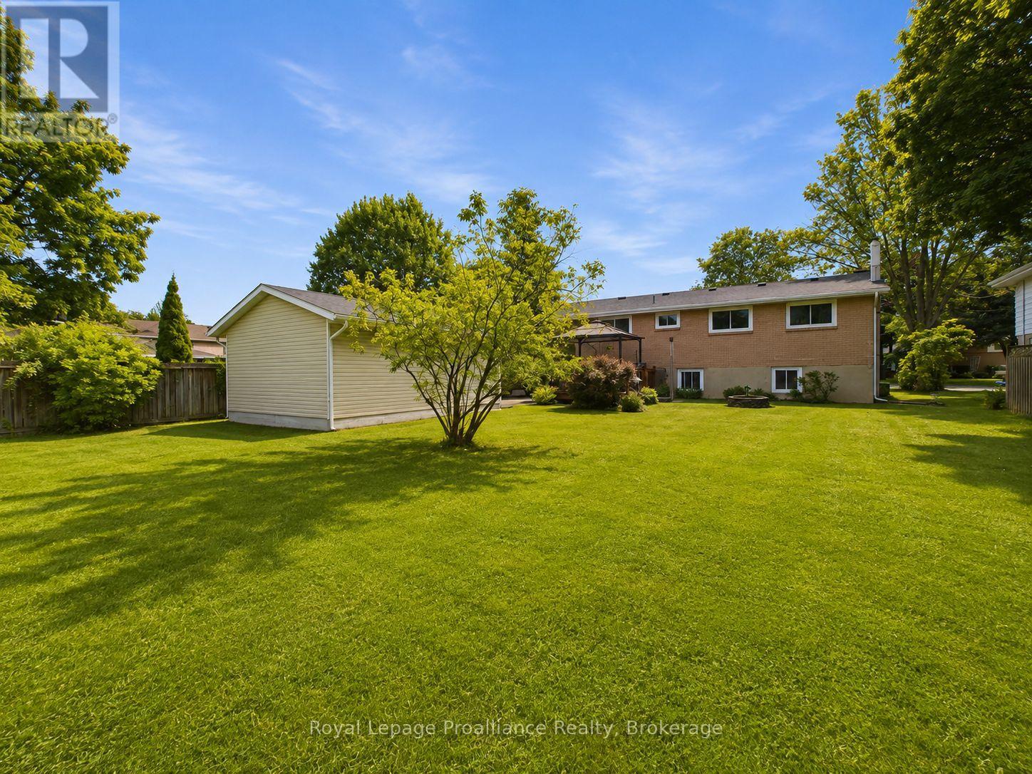 32 Glen Road, Belleville, Ontario  K8P 4G1 - Photo 27 - X13695056