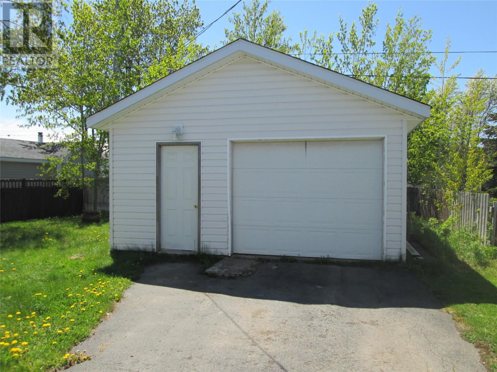 2 Rewa Avenue, Bishop's Falls — photo 8