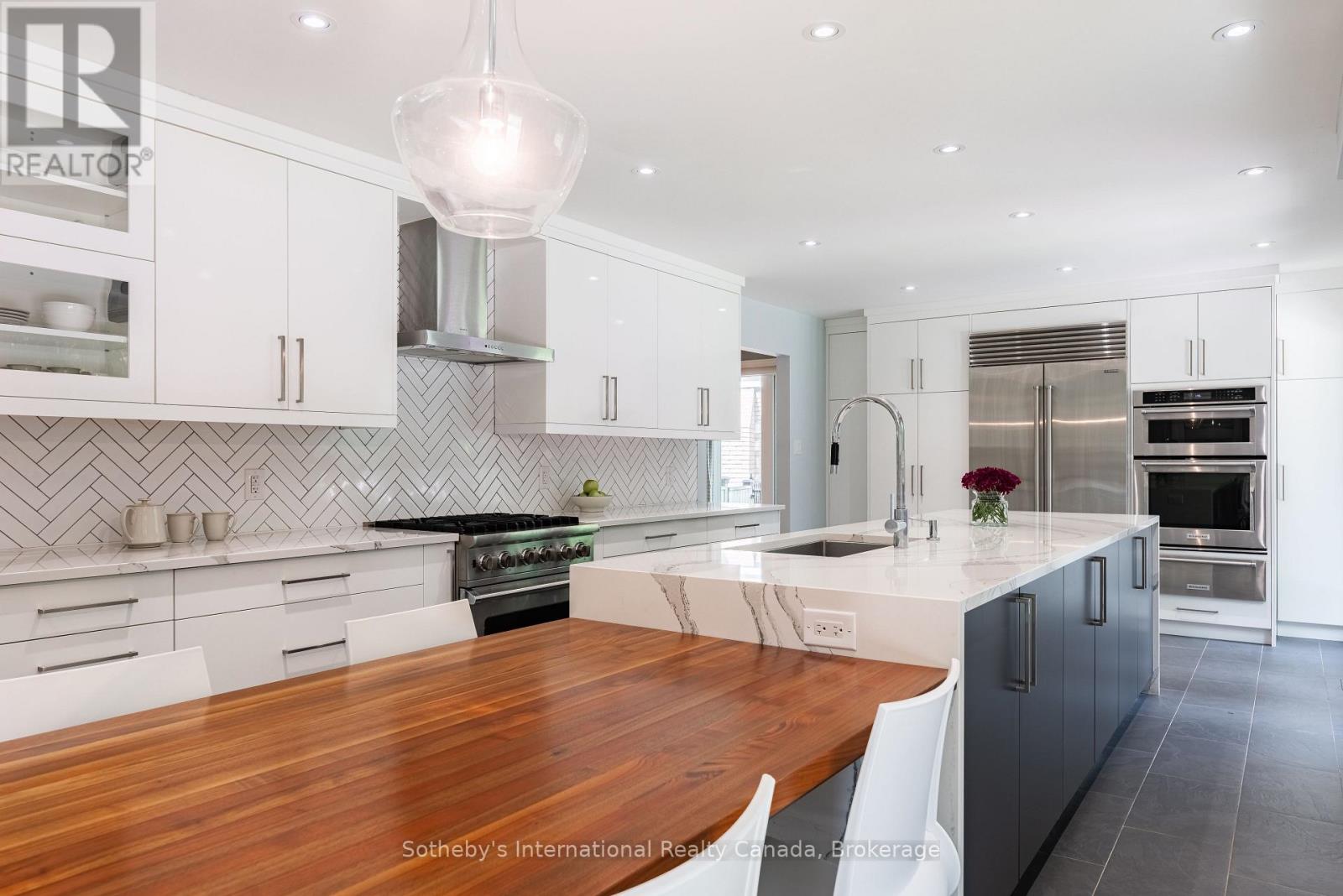 2267 Cedarberry Court, Oakville, Ontario  L6J 6E5 - Photo 11 - W13699014