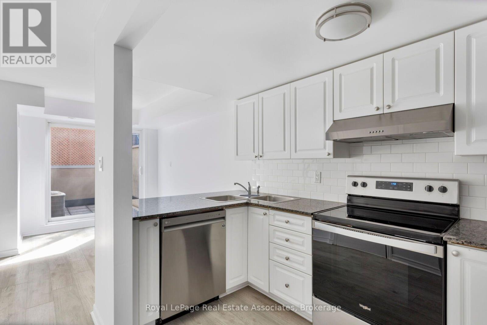 140 - 30 Merchant Lane, Toronto, Ontario  M6P 4J6 - Photo 10 - C13698990