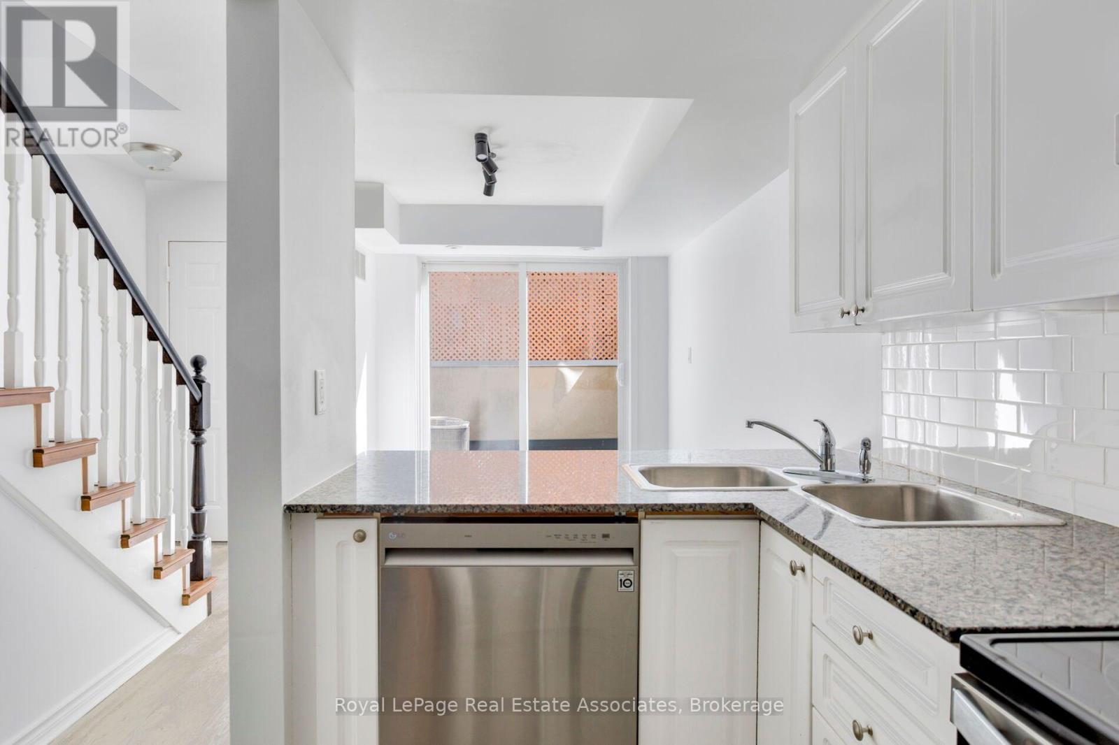 140 - 30 Merchant Lane, Toronto, Ontario  M6P 4J6 - Photo 14 - C13698990