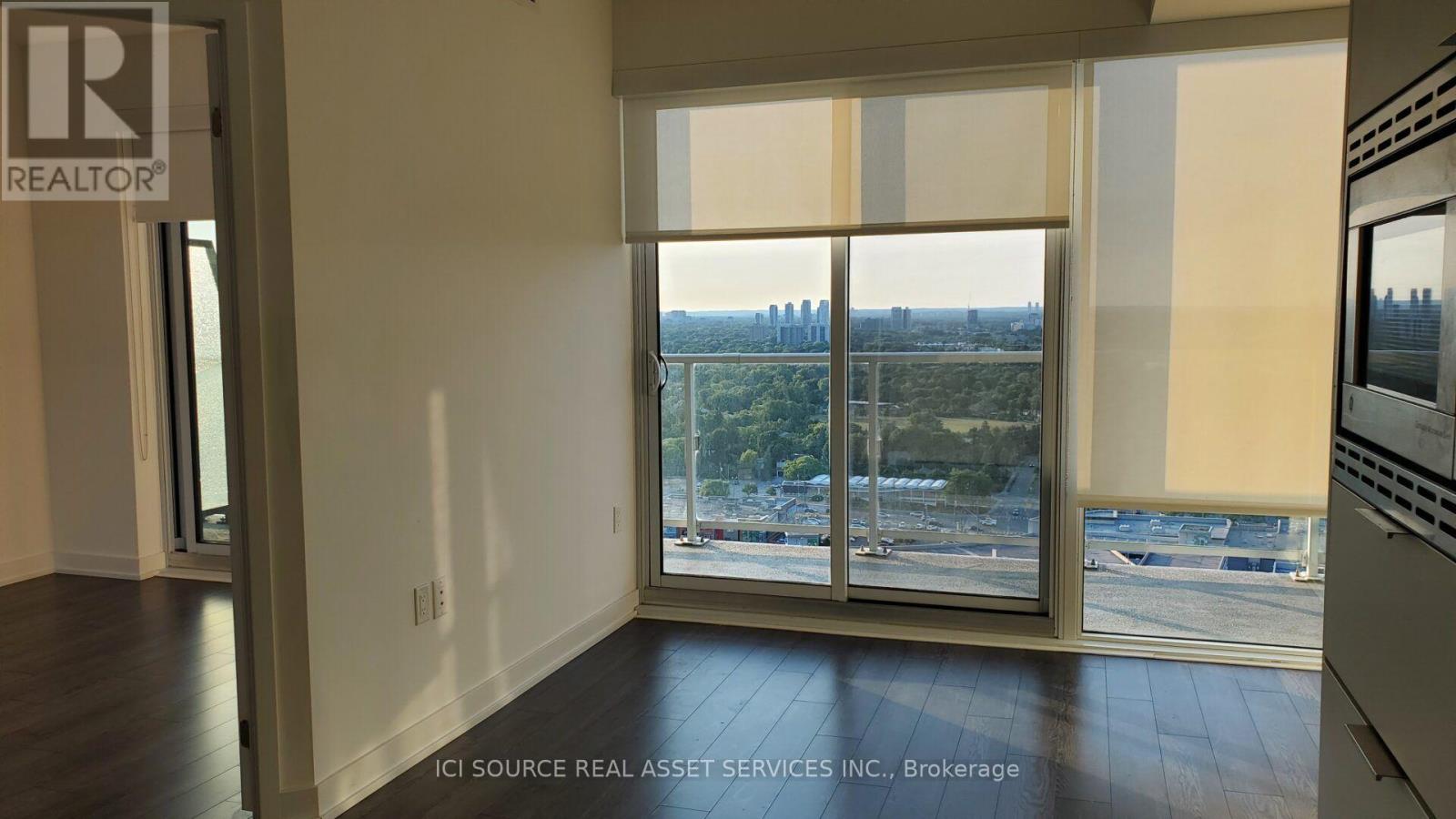 2206 - 50 O'neill Road, Toronto, Ontario  M3C 0R1 - Photo 10 - C13698996