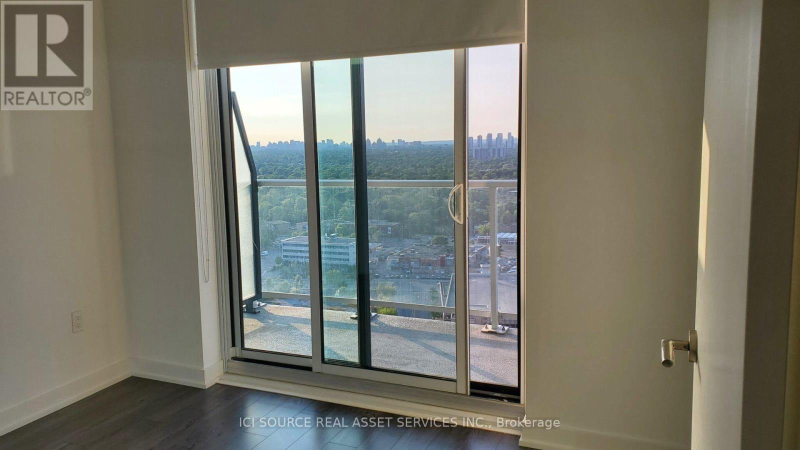 2206 - 50 O'neill Road, Toronto, Ontario  M3C 0R1 - Photo 5 - C13698996