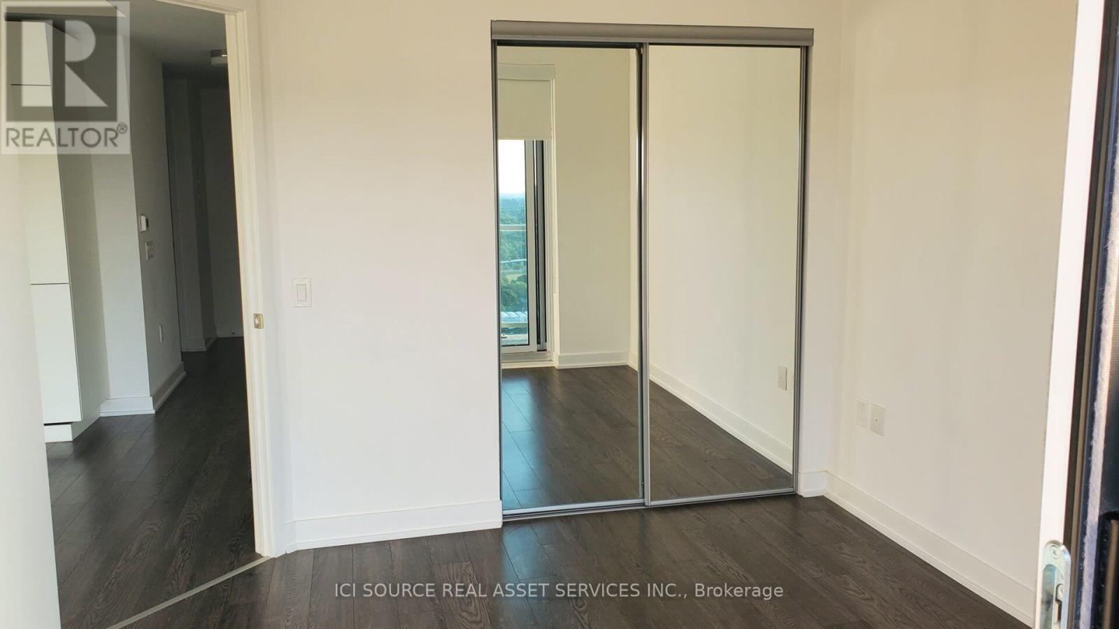 2206 - 50 O'neill Road, Toronto, Ontario  M3C 0R1 - Photo 7 - C13698996