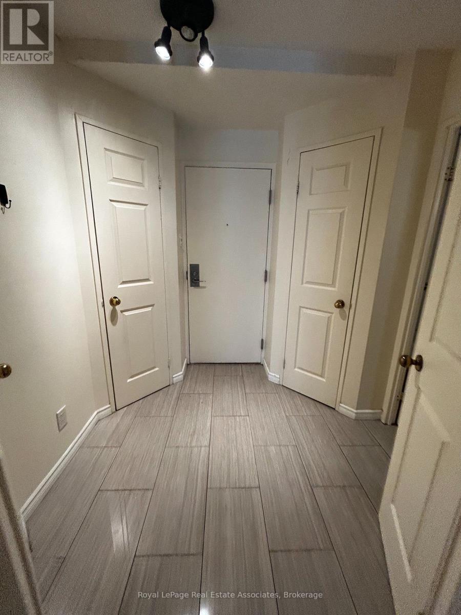 1805 - 55 Centre Avenue, Toronto, Ontario  M5G 1R4 - Photo 8 - C13699032