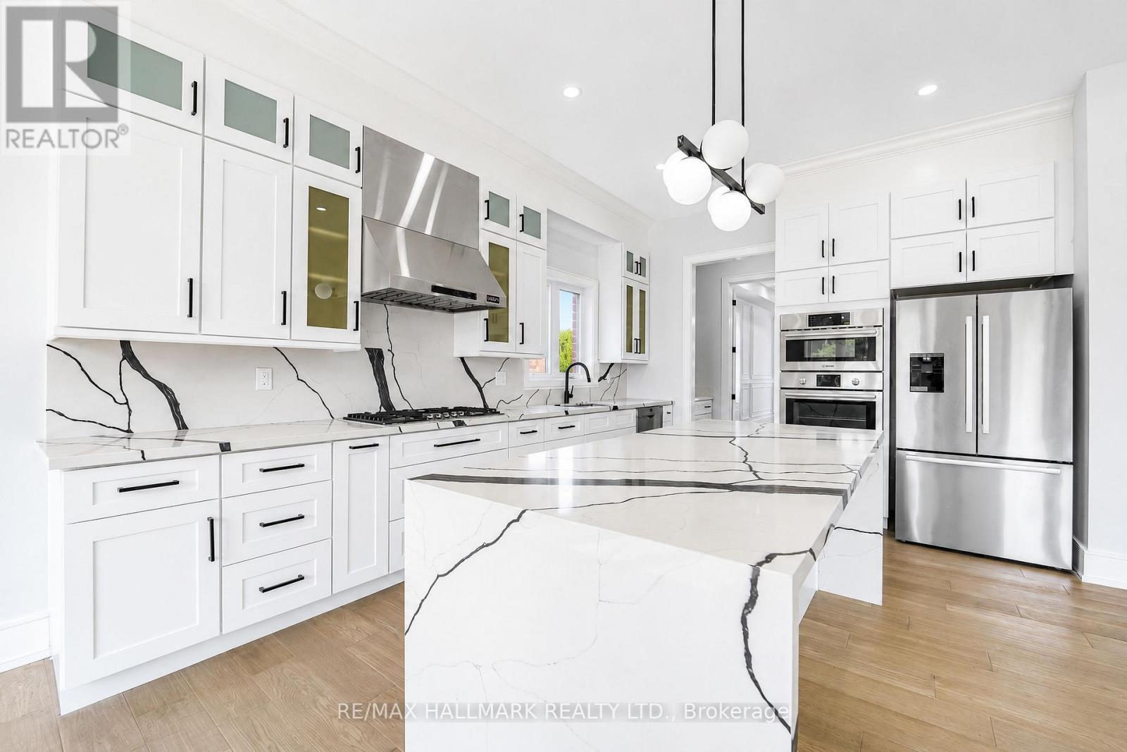 27 Sundridge Drive, Toronto, Ontario  M1L 2J4 - Photo 12 - E13699012