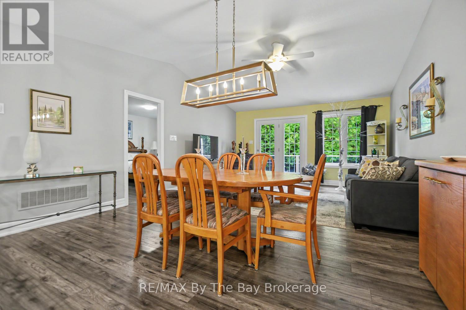 148 New York Avenue, Wasaga Beach, Ontario  L9Z 3A8 - Photo 13 - S13698982