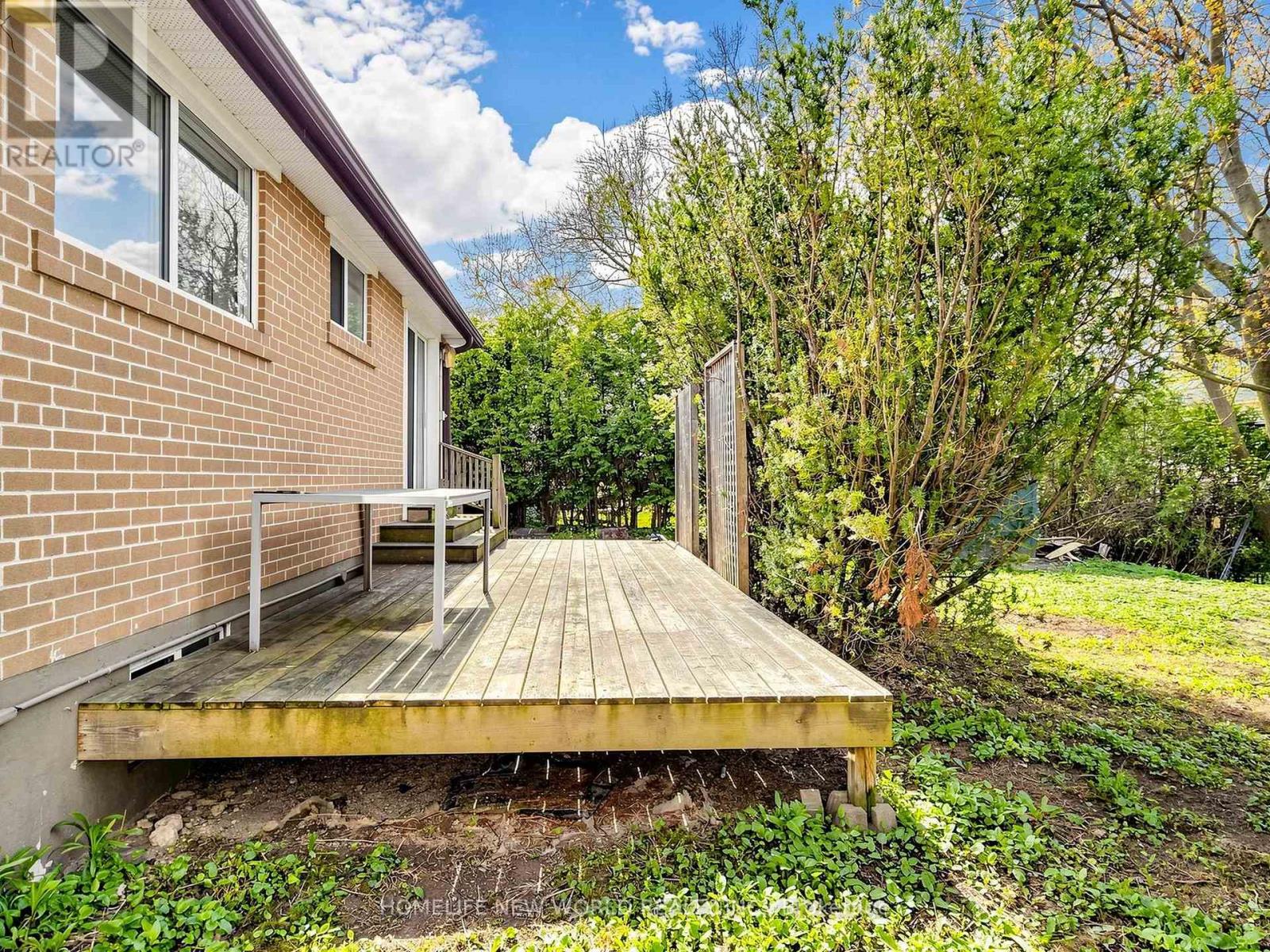 74 Child Drive, Aurora, Ontario  L4G 1Y7 - Photo 35 - N13698994