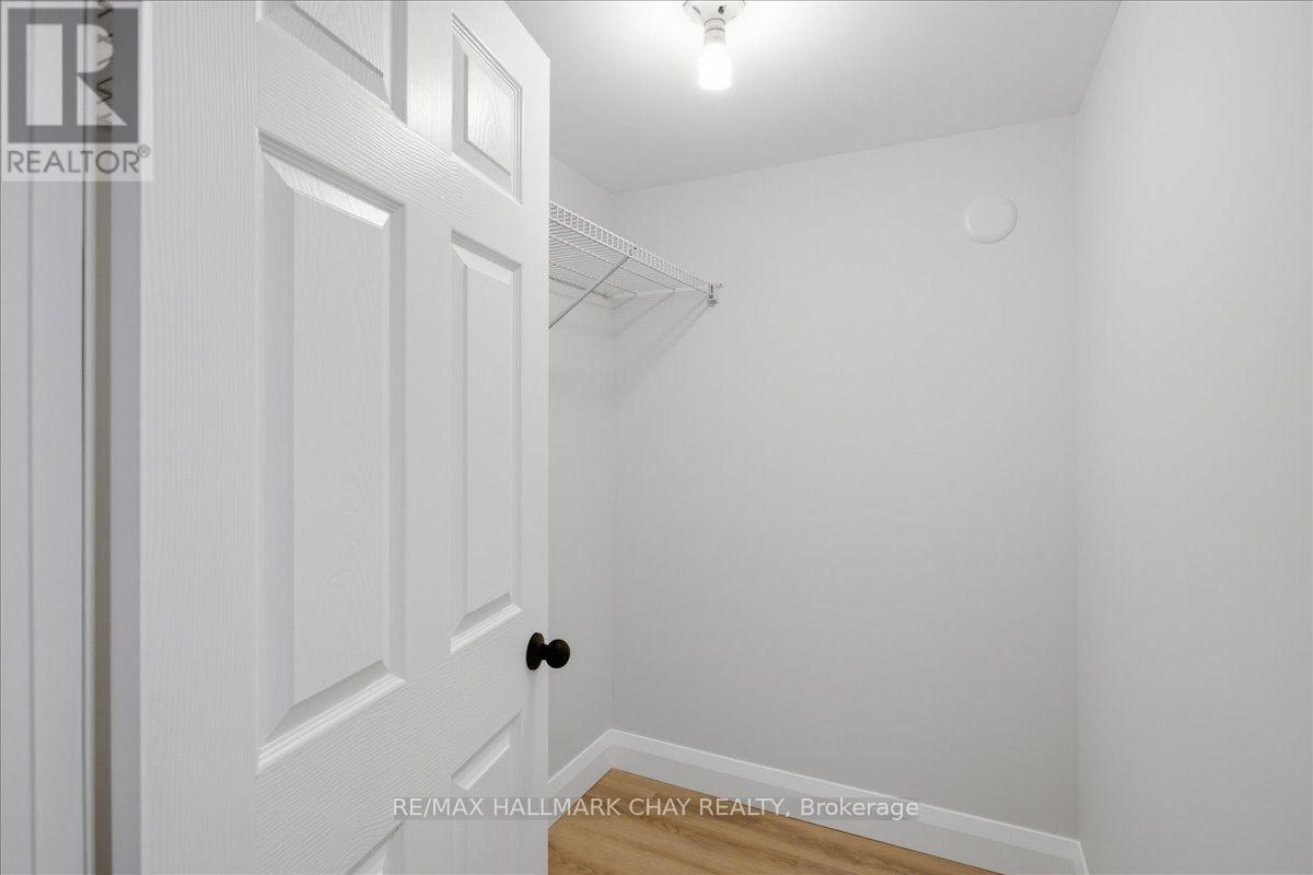 4 - 15 Parkside Drive, Barrie (Queen's Park), Ontario  L4N 1W7 - Photo 21 - S13699018